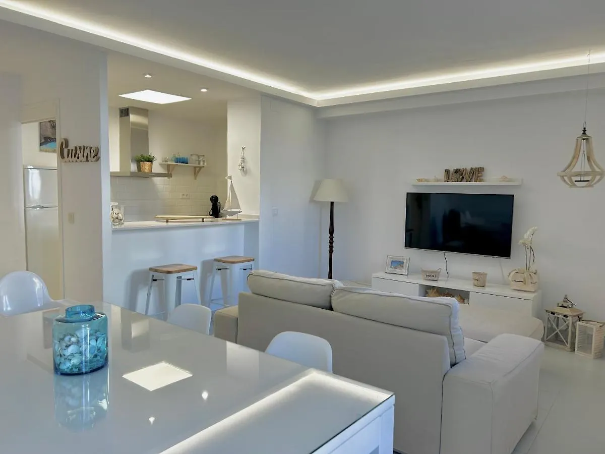 Luminoso Y Reformado Apartamento A 1Min De Playa Tossa de Mar