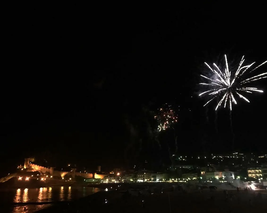 Luminoso Y Reformado Apartamento A 1Min De Playa Tossa de Mar 0*,  Espagne